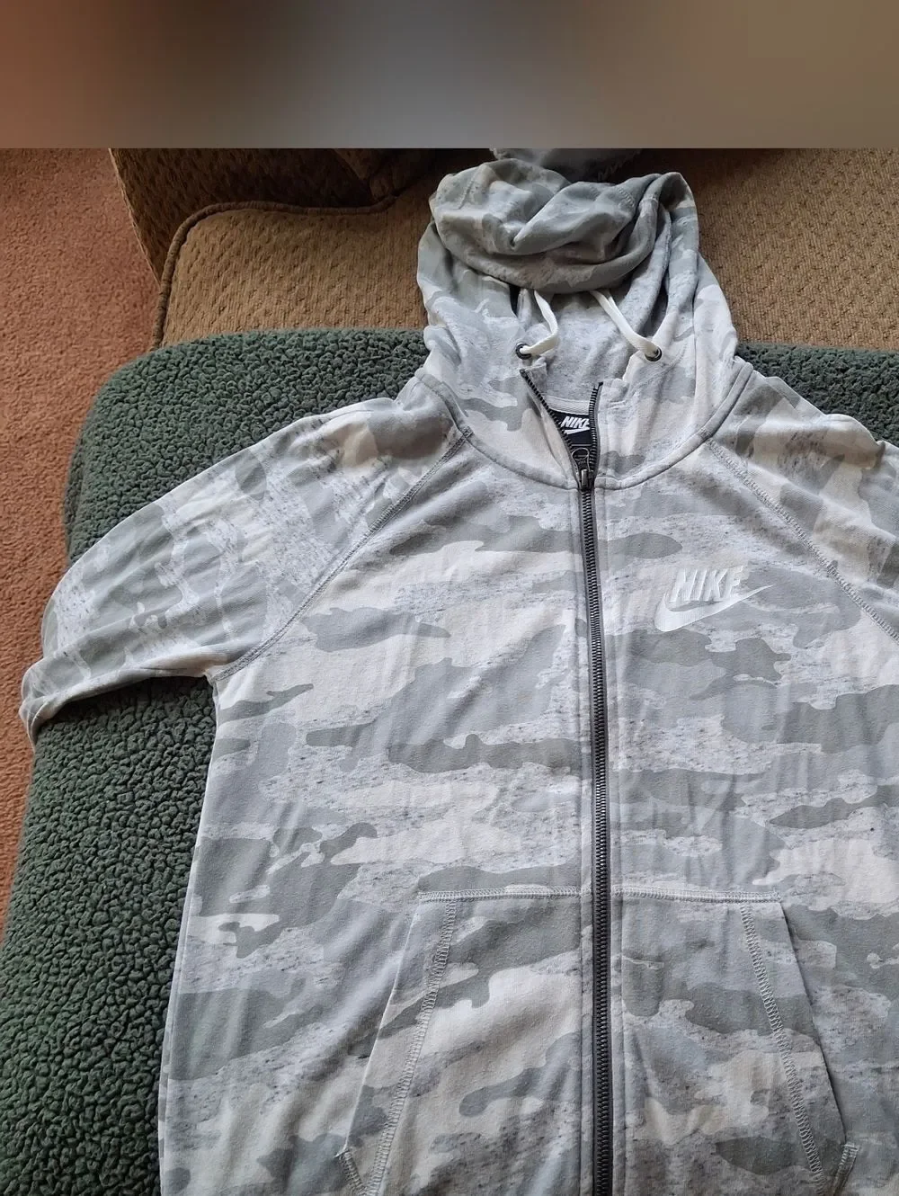 Nike Womens Thin Camouflage Jacket